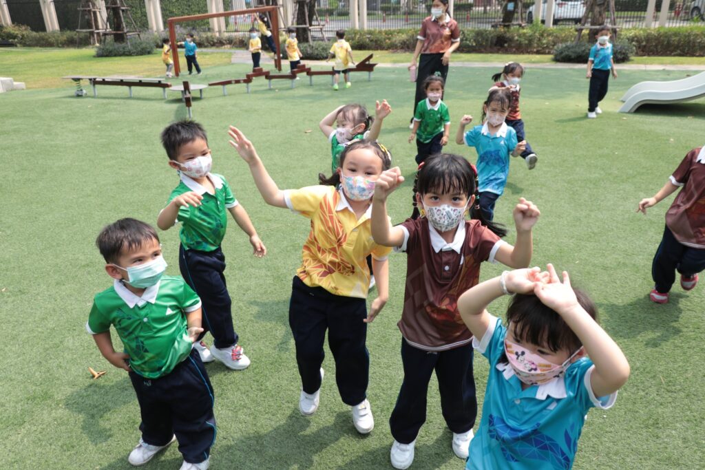 partycloseschool_kid2