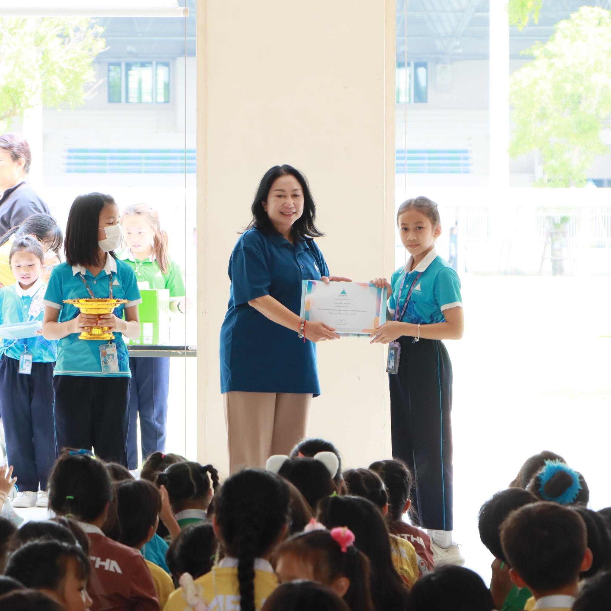 congrat_songthai5