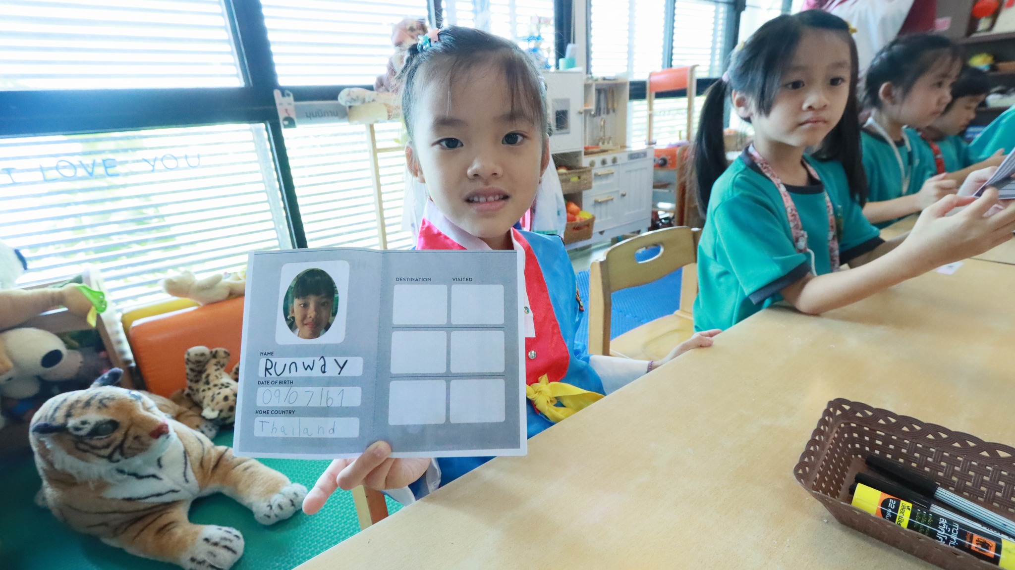 around_world_hei (4)